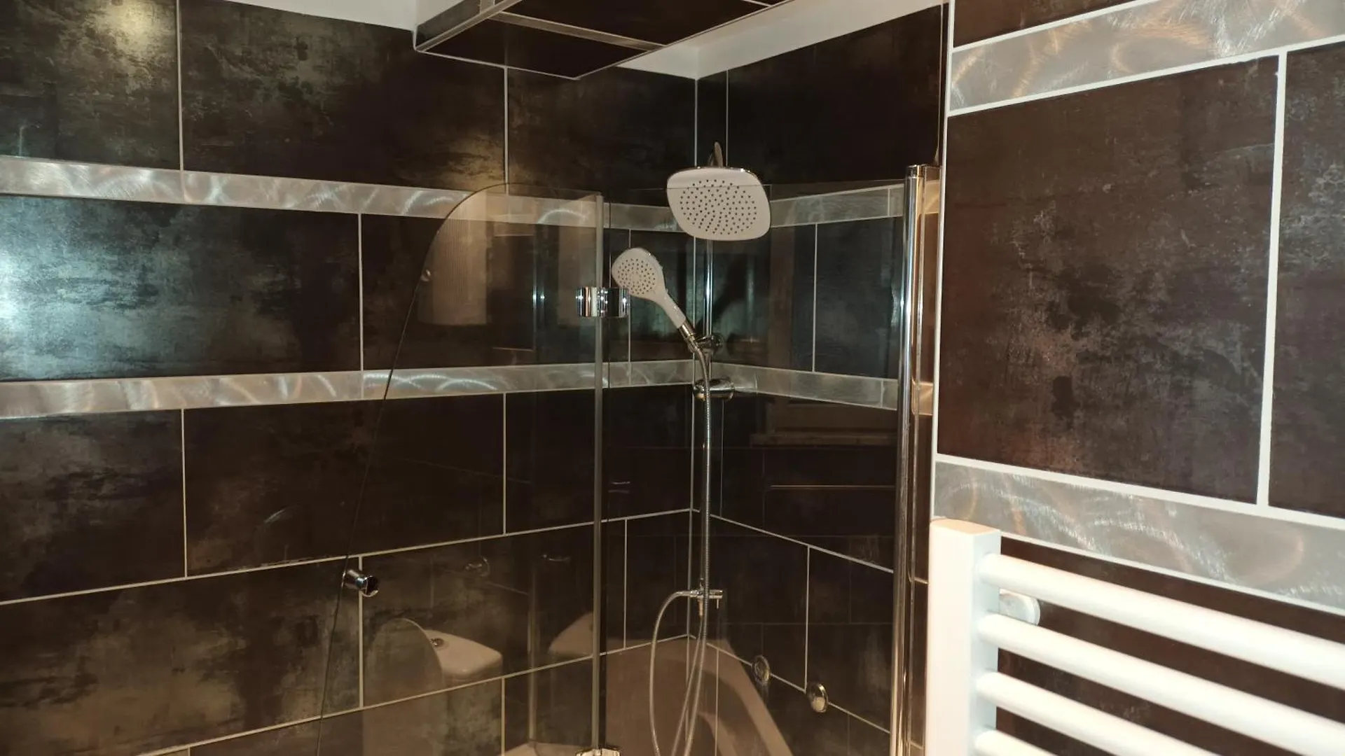 Stilvolles Appartement Im Zentralen Schwabing - Innenstadt Mnichov